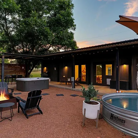Container Haus Pet Friendly With Cowboy Pool Villa